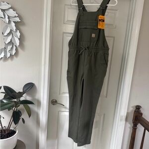 Women's Carhartt Force
Relaxed Fit Ripstop Biboverall size M NWT